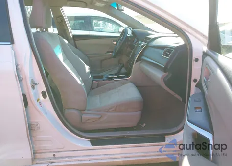 2016 Toyota Camry Le z USA, uszkodzony, nr VIN 4T1BF1FK9GU570809